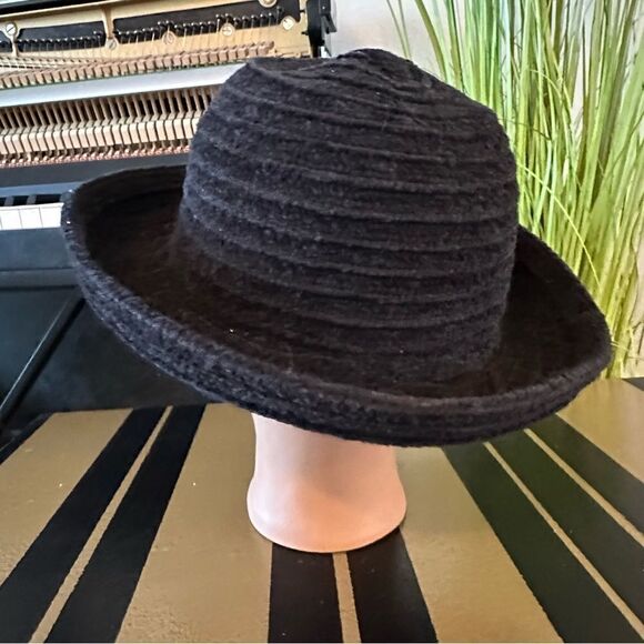 Vintageāchenille rolled brim hat super soft black - Picture 2 of 10
